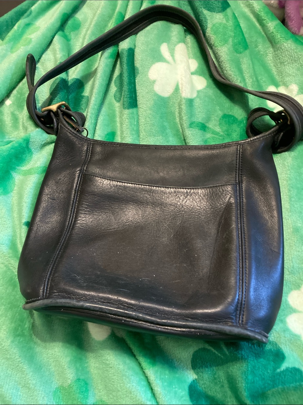 Vintage Coach Classic Black Leather Shoulder Bag -‎ Timeless Women's Handbag